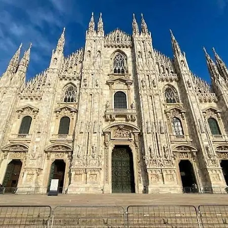 Flat Near Station And Duomo 밀라노